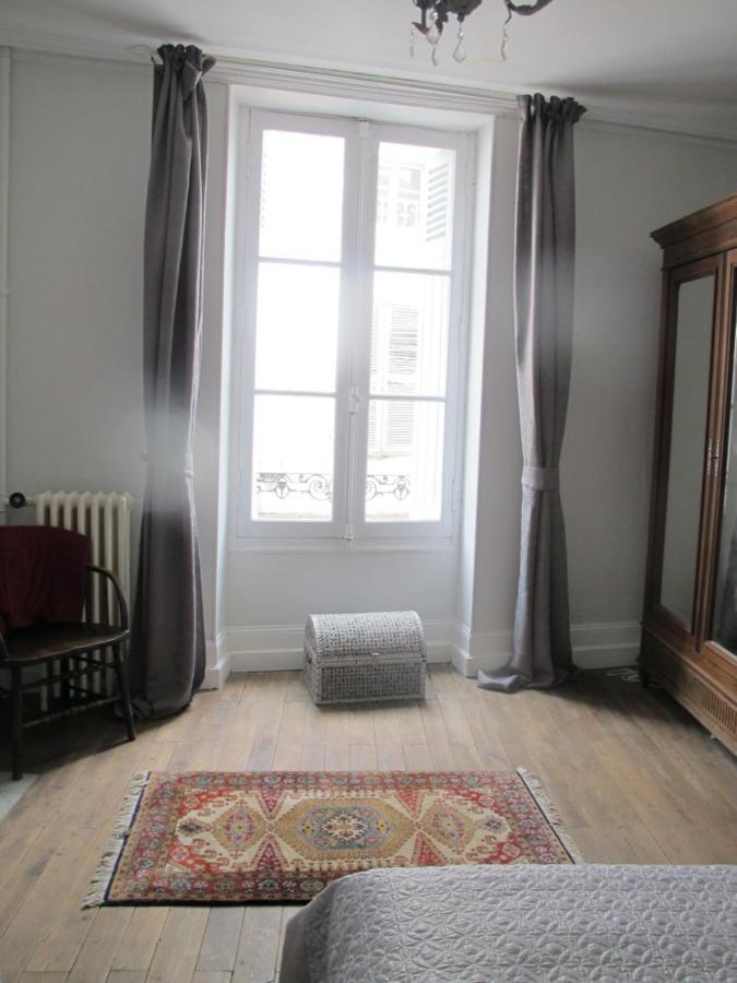 Bed and Breakfast ChezLola Civray  Esterno foto
